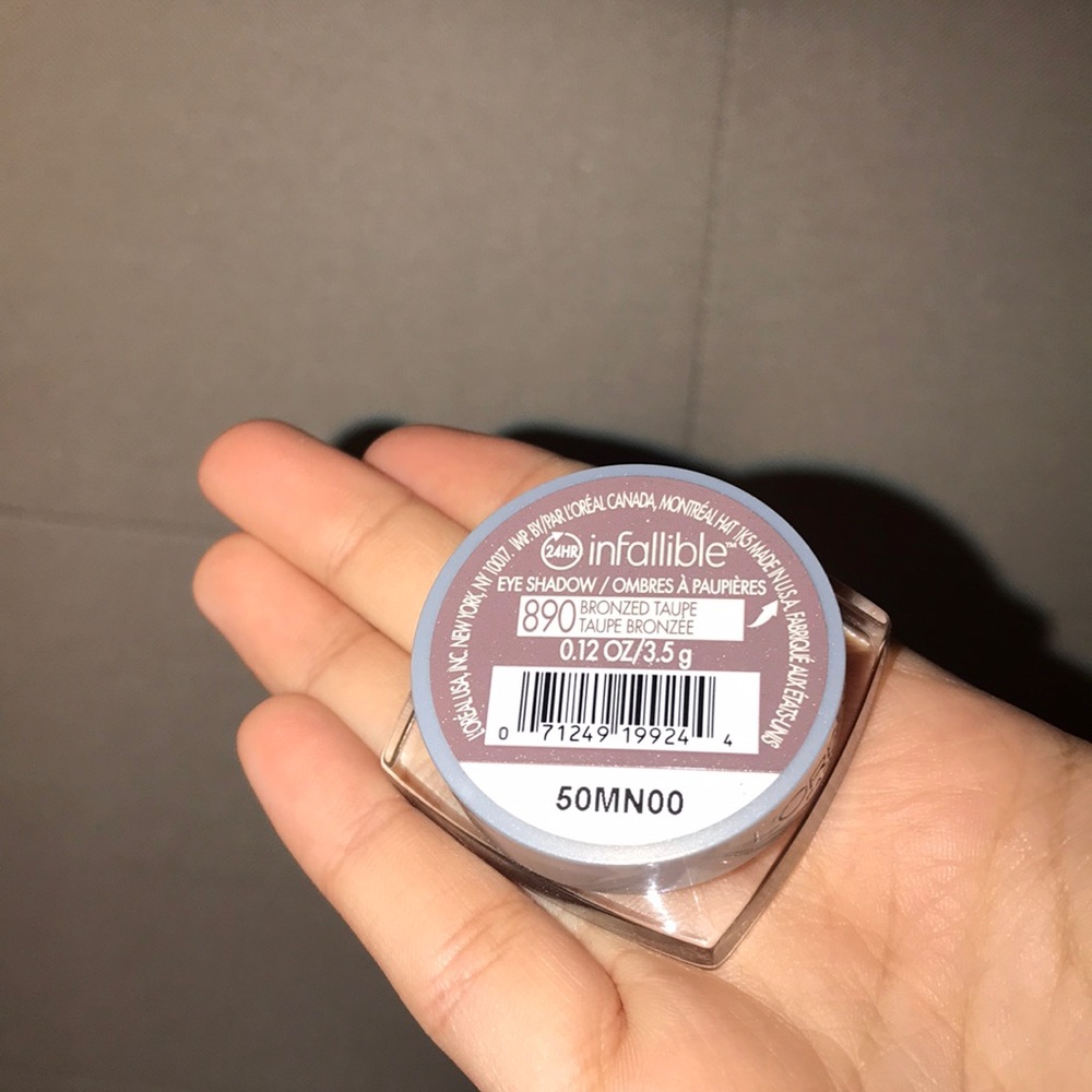 L’Oréal Infallible Eyeshadow